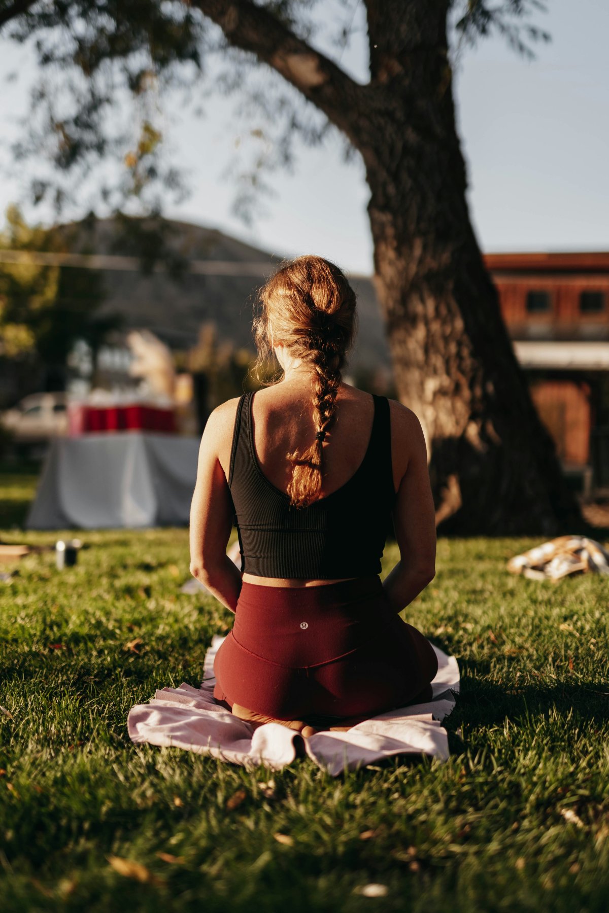 Yoga for Beginners: Essential Poses That Improve Flexibility and Reduce Stress