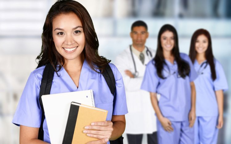 7 Incredible Benefits of Working in Healthcare